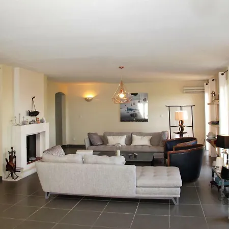 Ferienhaus Holiday Ferienhaus Mit Pool Hyères
