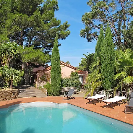 Holiday Ferienhaus Mit Pool Сasa de vacaciones
